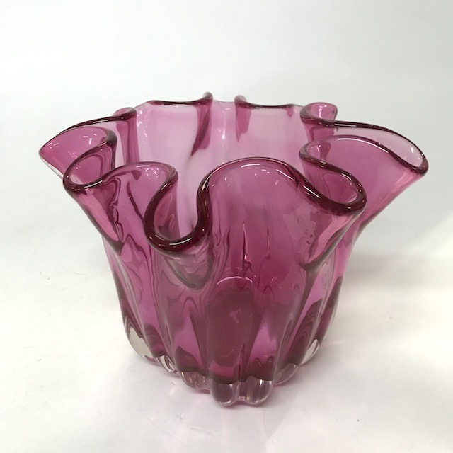 ART GLASS (VASE), Magenta Pink Ruffle Bowl
